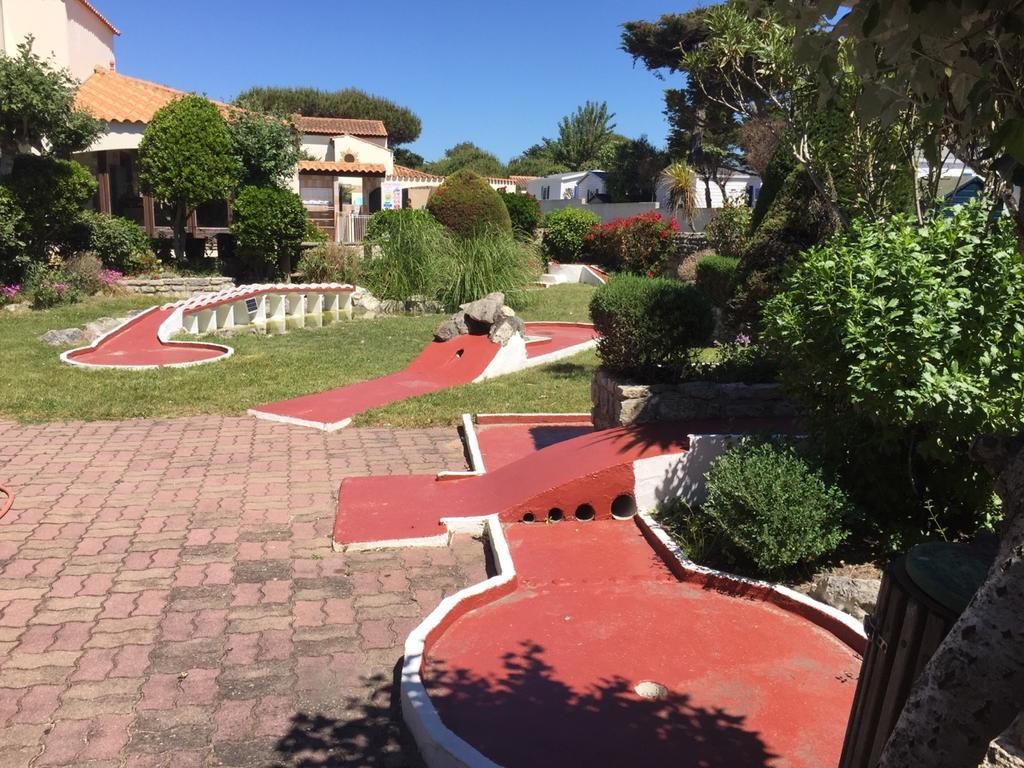 Camping Barataud Saint-Denis-dʼOléron Exteriér fotografie